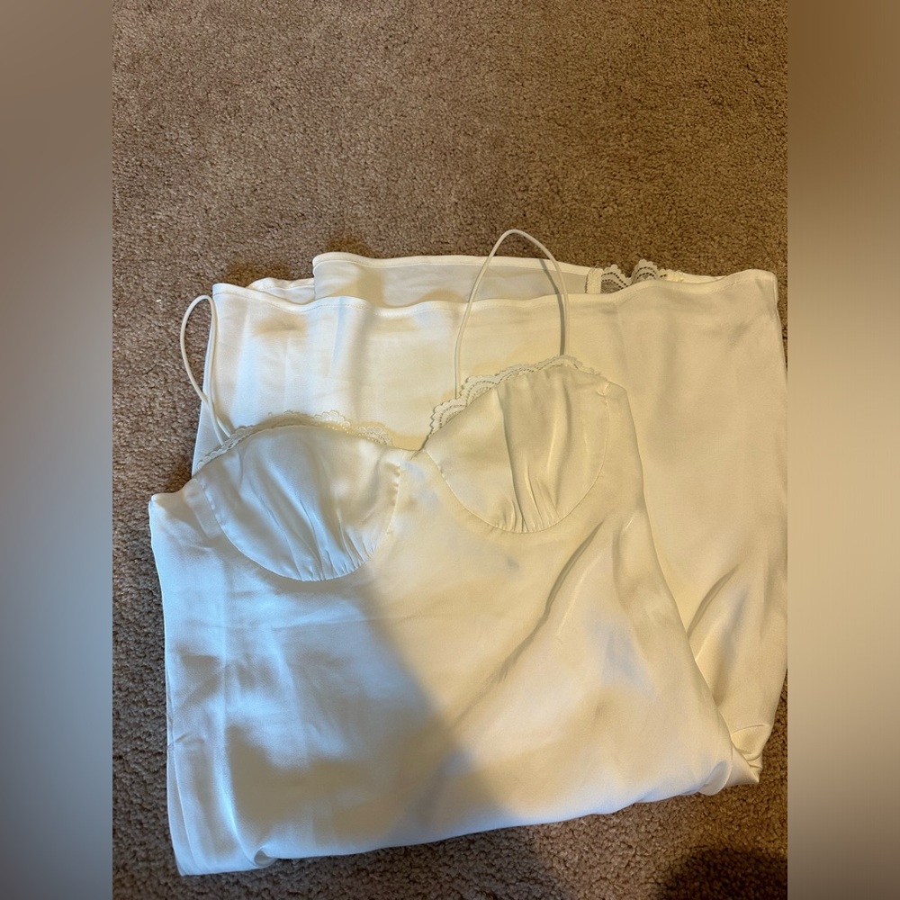 princess polly cute white satin dress size 4